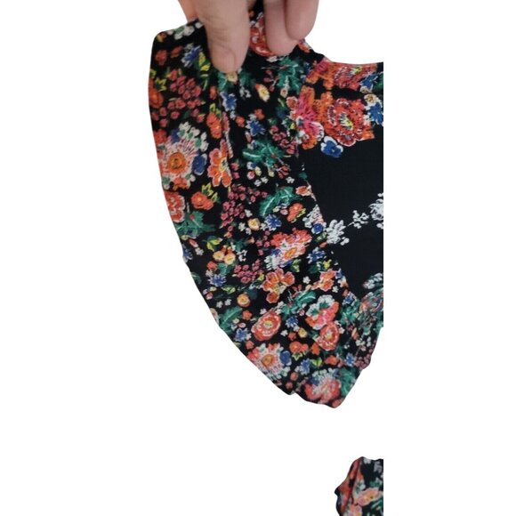 Boho Floral Print Peasant Blouse By Bila M Black Short Sleeves Ruffle Hem Lightw - Picture 3 of 4